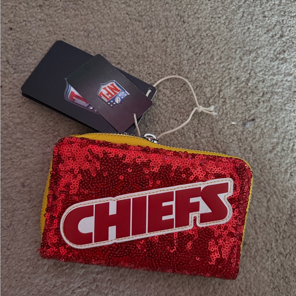 NWT LOUNGEFLY KANSAS CITY CHIEFS SEQUINED WALLET!!